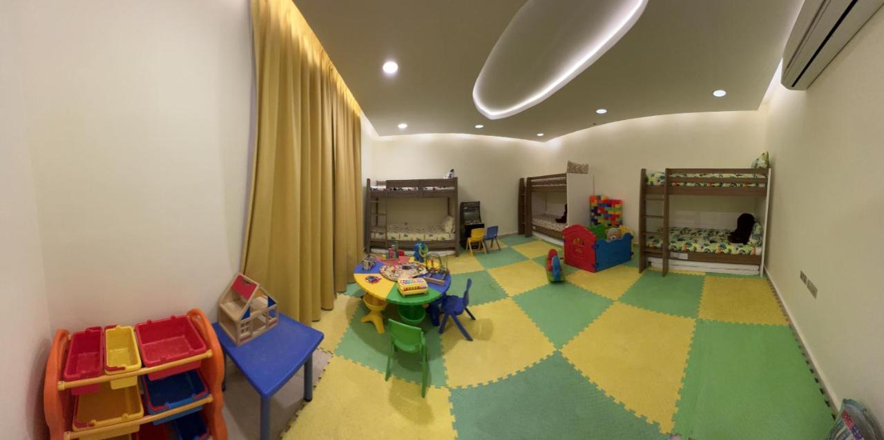 Farm Lebanon Guest House Абу Даби Екстериор снимка